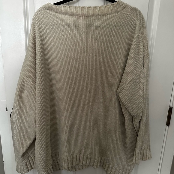 pink lily long sweater - Picture 2 of 3